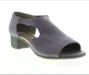 Camper Beth Sandals Shoes Womens Size 9 US 40 EU Purple Leather Peep Toe $160